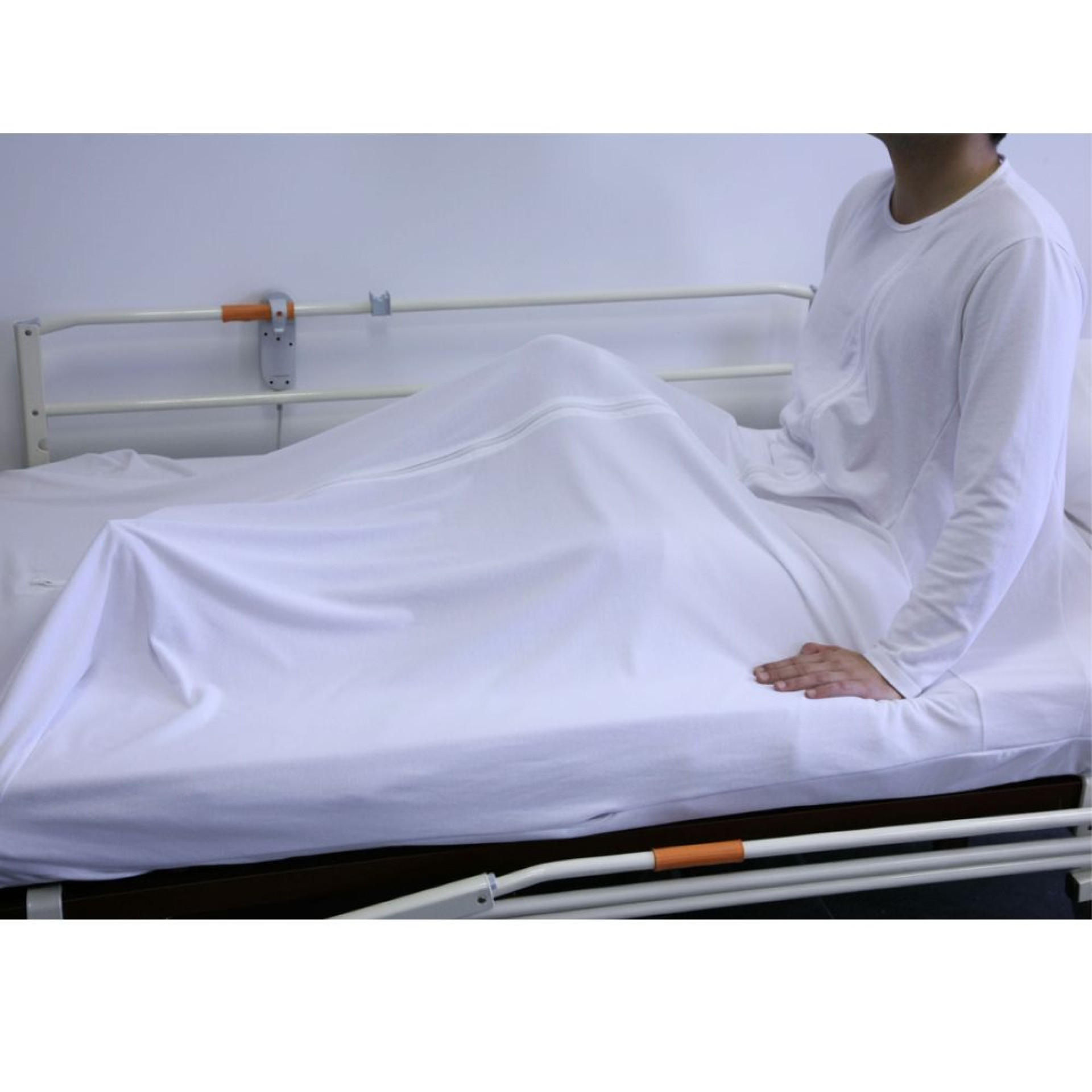 68d404f6bb5c1_Sabana Sujecion manga larga.jpg